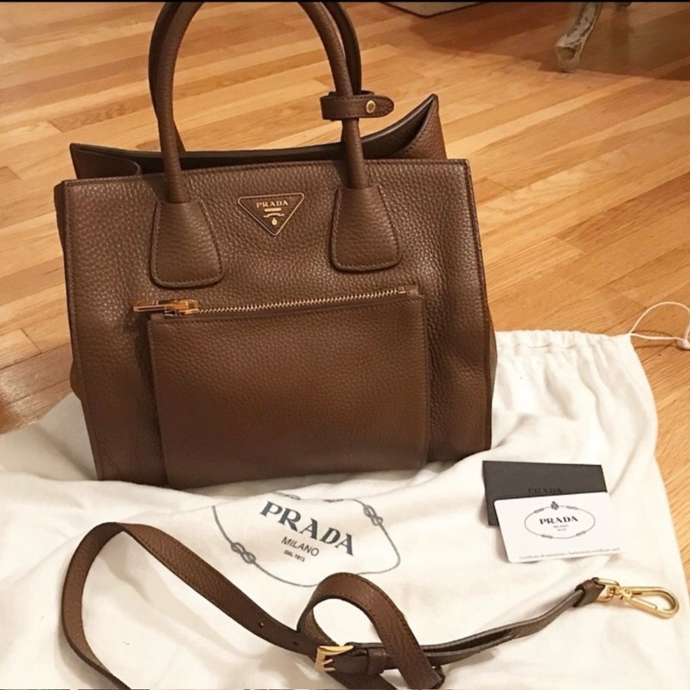 Brown leather  💯 authentic Prada purse